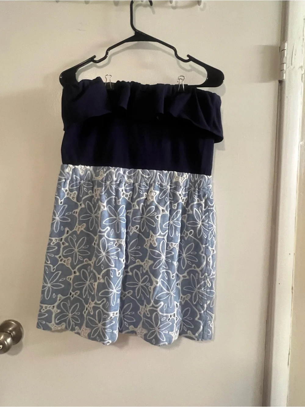 Lilly Pulitzer Navy Ruffle Bodice with Light Blue Floral Dress - Woman’s Size L - Picture 4 of 4